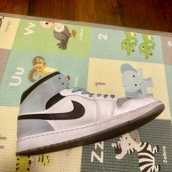 Air Jordan 1 Mid “University Blue / Black / White” Men’s Sneakers - Picture 2 of 2